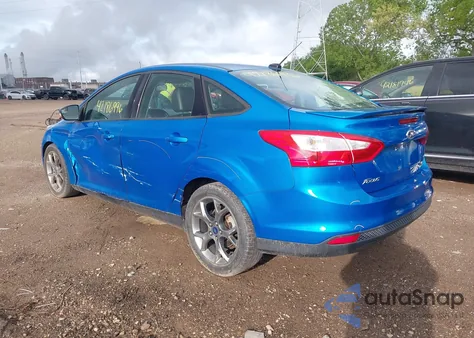 2014 Ford Focus Se z USA, uszkodzony, nr VIN 1FADP3F24EL429306